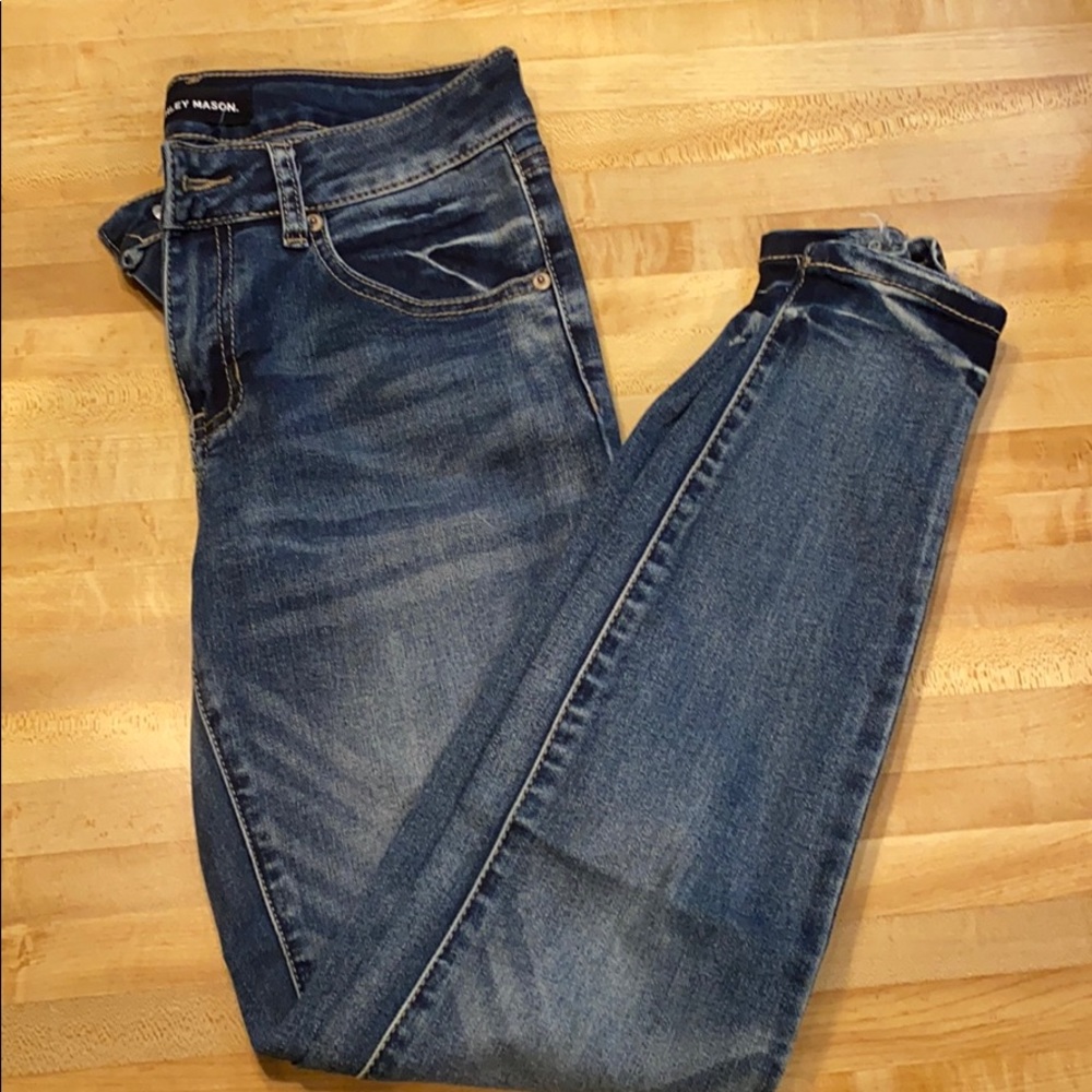 Distressed Jeans - dark wash